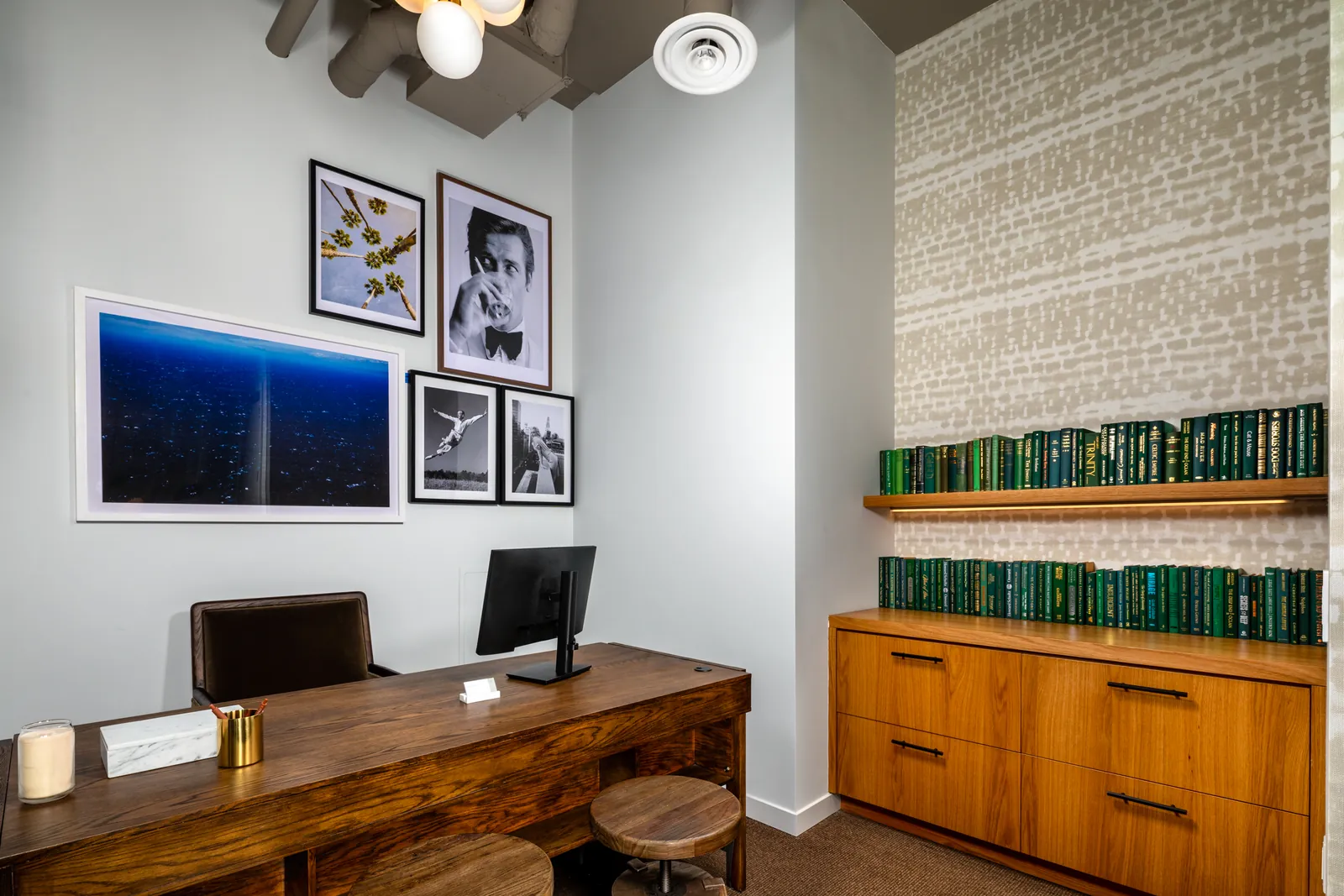 Leasing Office